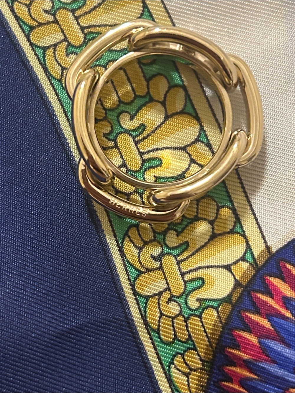 Hermes Gold-Tone Chain Link Scarf Ring - Picture 5 of 5